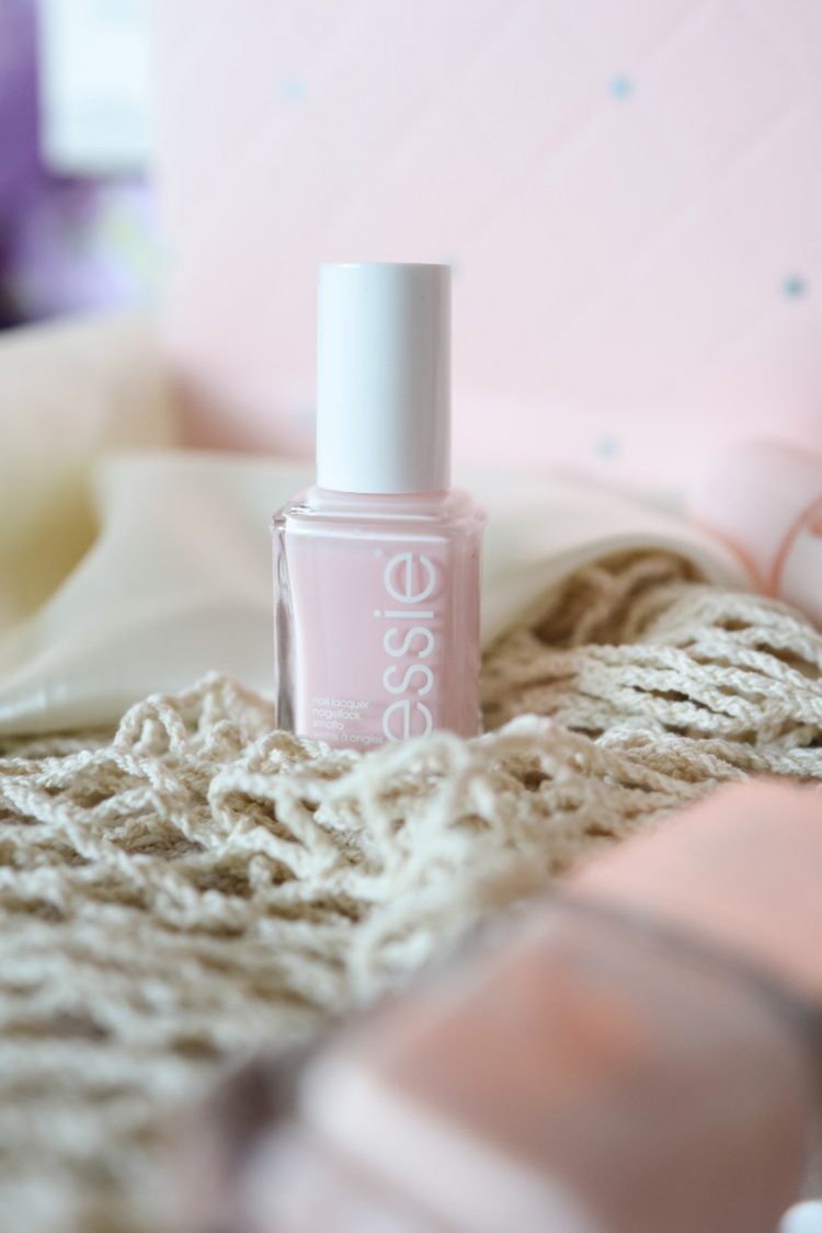 essie-balletslippers-notino